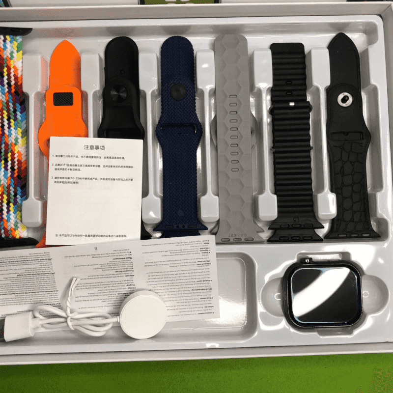 ME25 Series 10 Smart Watch + 7 Straps - Image 3