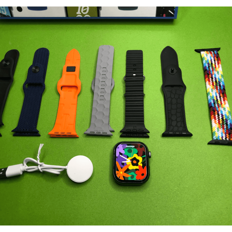 ME25 Series 10 Smart Watch + 7 Straps - Image 4